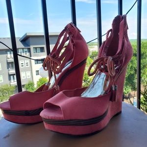 Jennifer Lopez Wedge Sandal